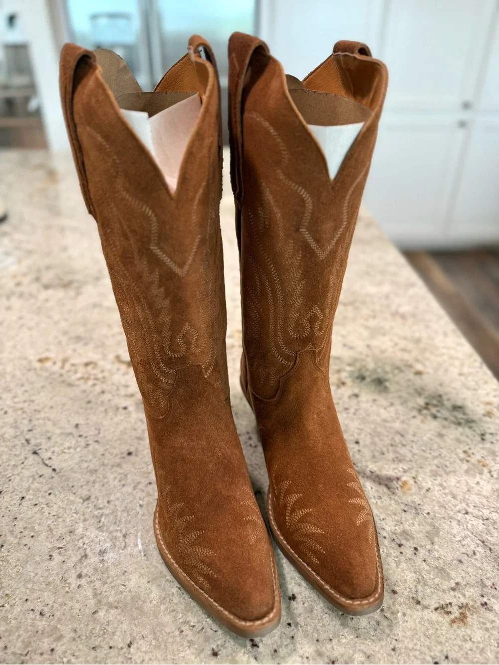 STUNNING Dingo Suede Cowboy Boots "NWT" - Picture 12 of 14